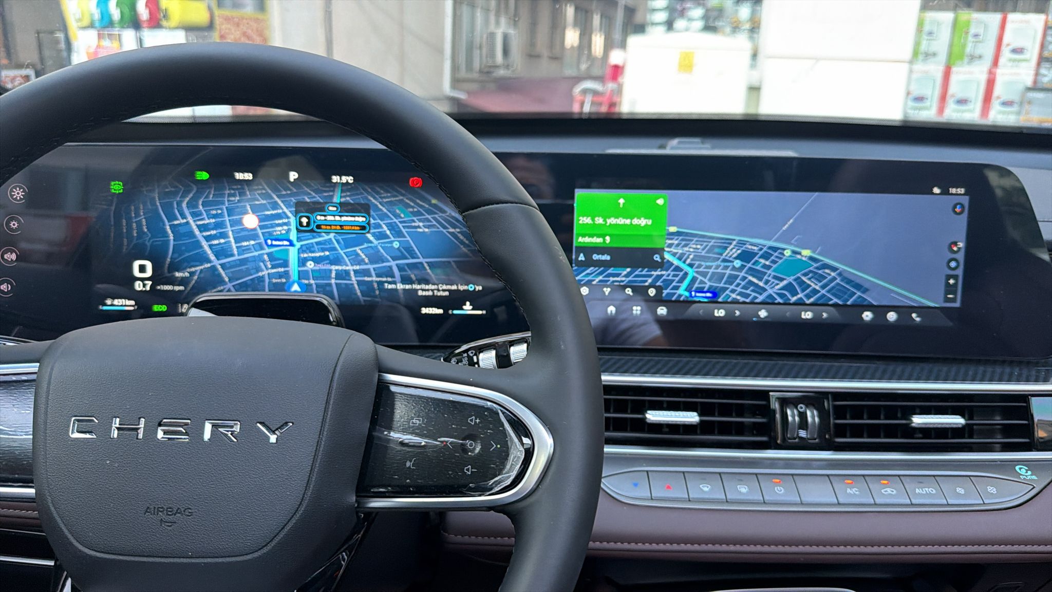 Yeni Tiggo 7 multimedya uygulaması testi