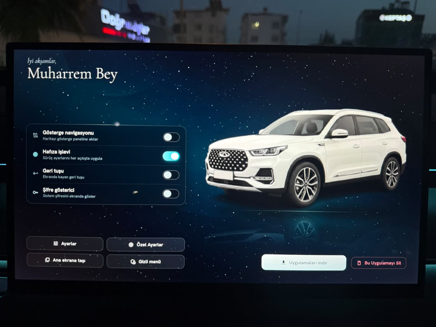 Yeni Tiggo 8 multimedya uygulaması testi