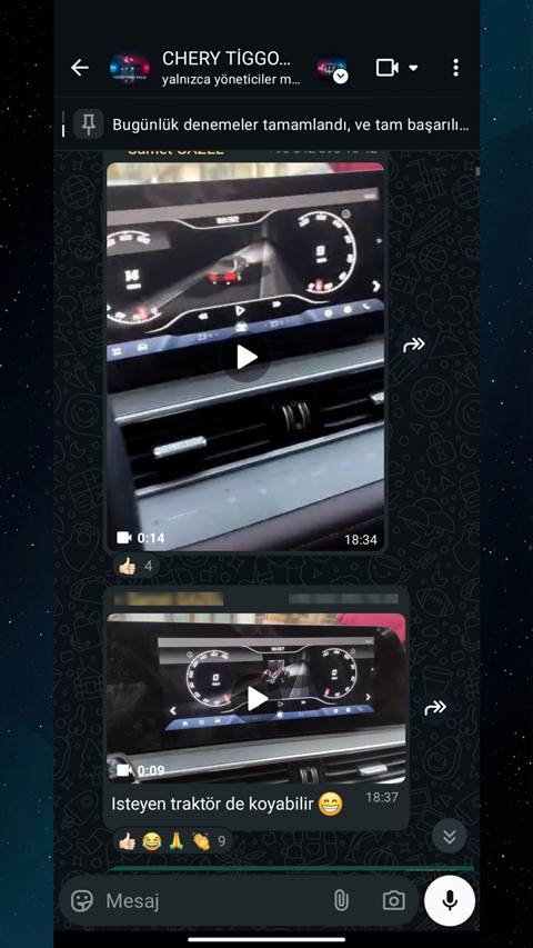 Chery Tiggo arac sahipleri WhatsApp grubunda, dijital gosterge panelinin farklı gorunumlerini gosteren video mesajlari paylasilmis.
