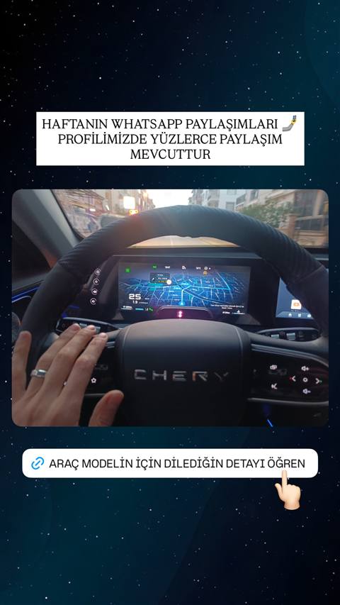 Chery aracin direksiyonu arkasindan navigasyon haritasinin gorundugu multimedya ekranini gosteren bir arac ici fotografi.